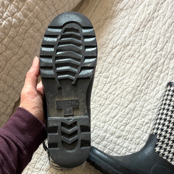 Merona Black and White Houndstooth Winter Boots - Picture 3 of 4